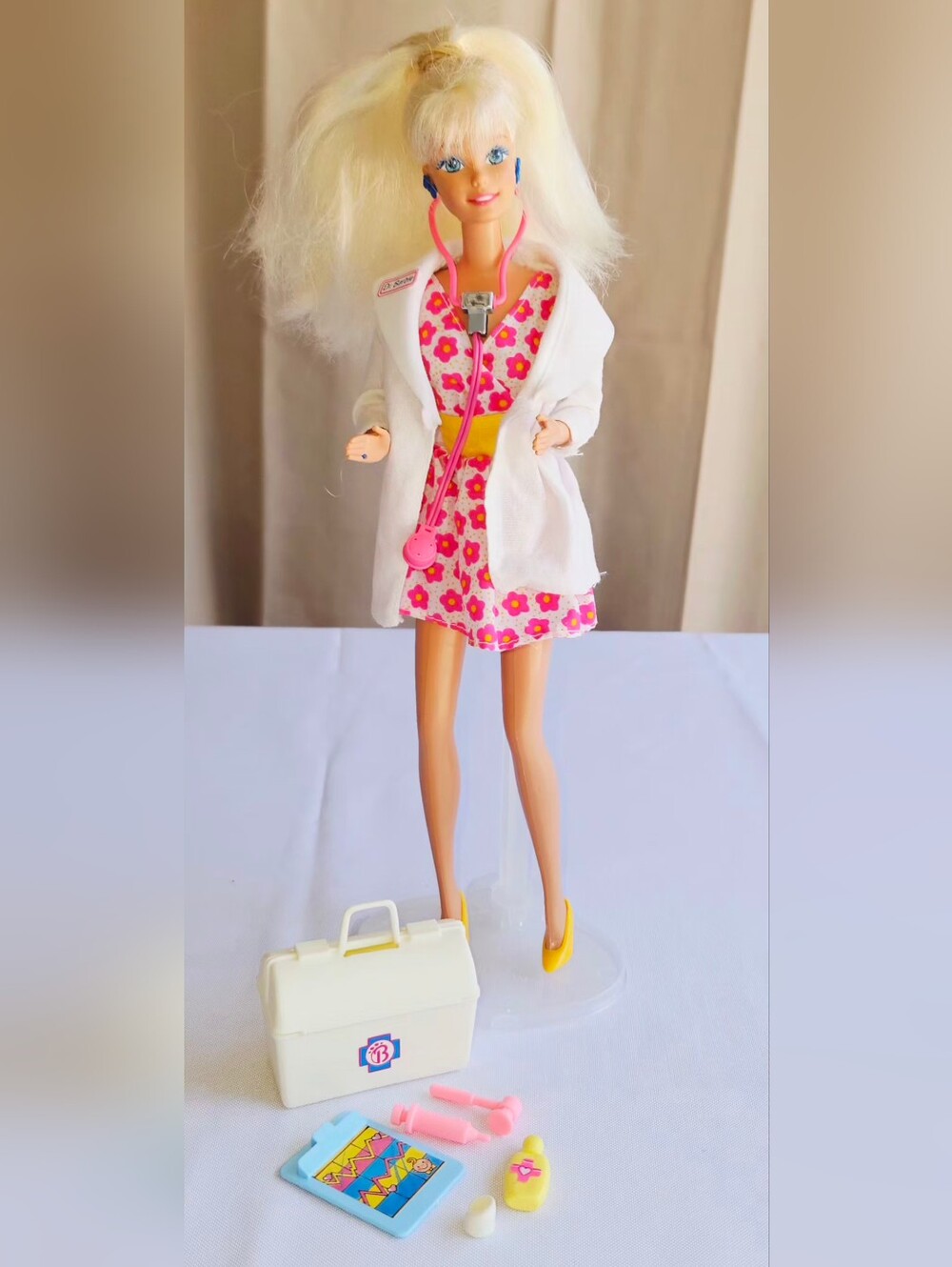 Vintage Dr. Barbie Doll w/ Medical Accessories & Stethoscope Nurse Doctor 🩺🩹💓